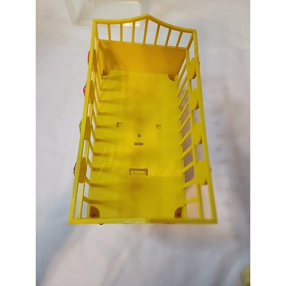 Vtg 1964 Suzy Cute Drink N Wet Doll Crib & Clear Case Topper